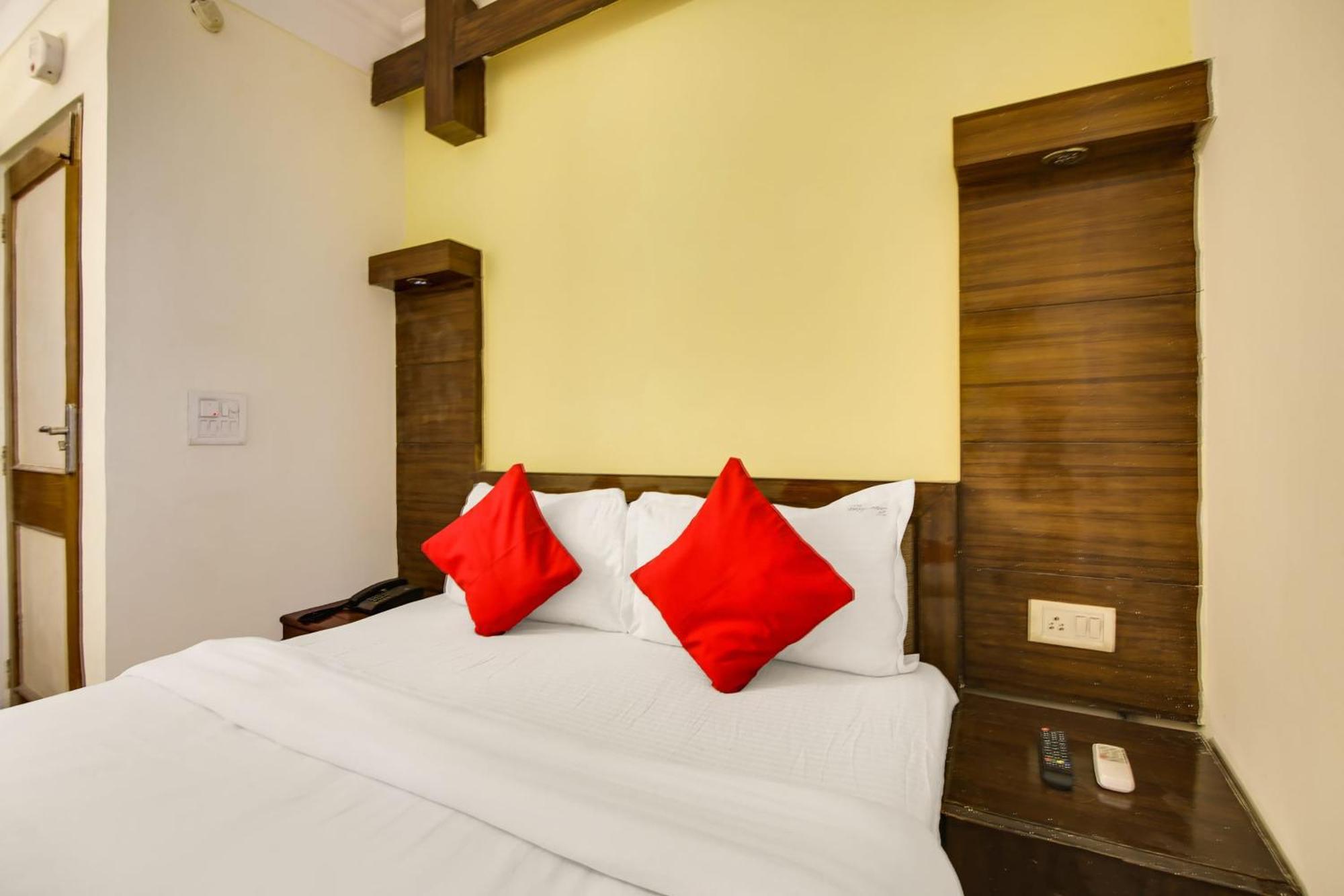 Hotel O Sunshine Palace Delhi (National Capital Territory of India) Exterior foto