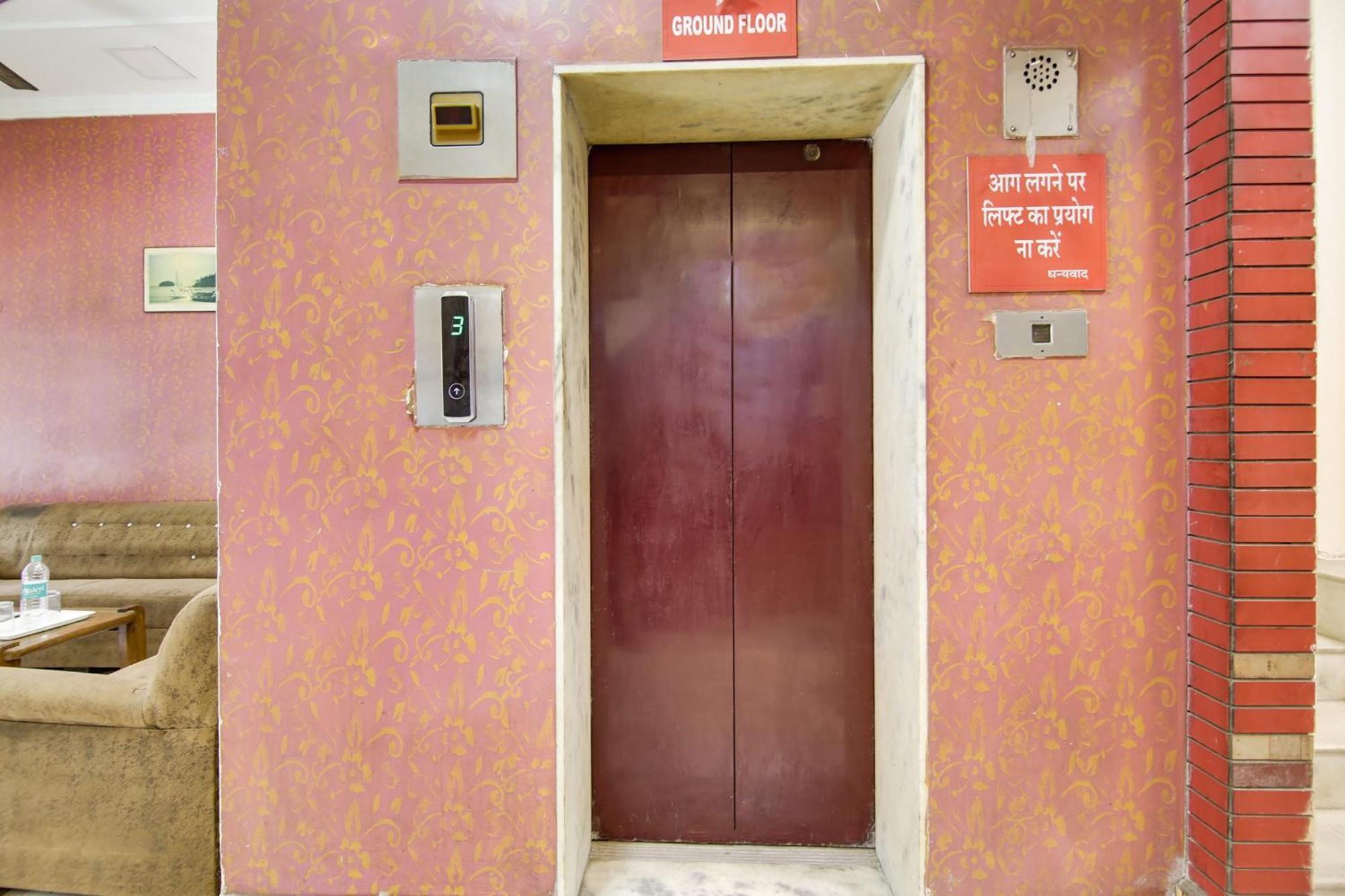 Hotel O Sunshine Palace Delhi (National Capital Territory of India) Exterior foto